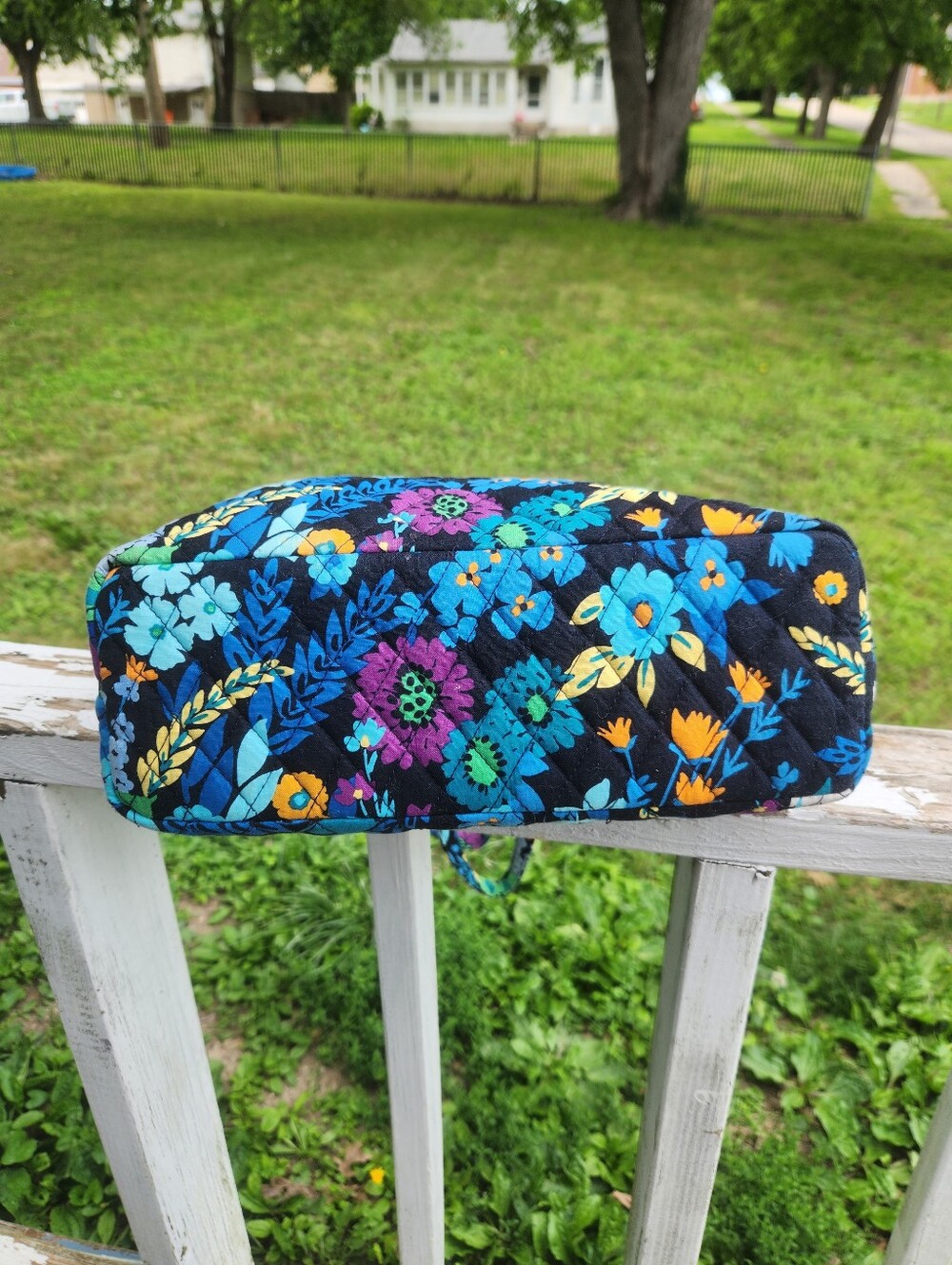 Vera Bradley quilted tote bag in the retired "Midnight Blues" floral pattern. - Picture 6 of 9